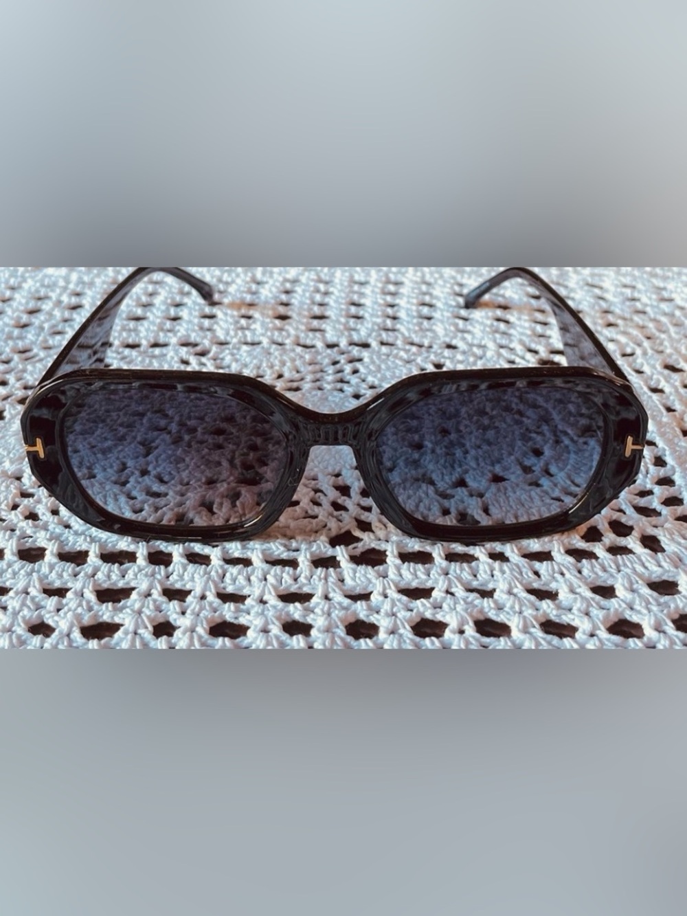 Black Hexagon Sunglasses with Blueish Lenses. EUC
